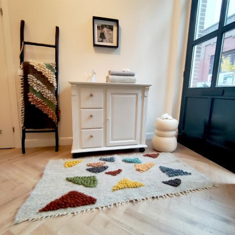 Wollen Kussens en Vloerkleden voor de Babykamer & Kinderkamer