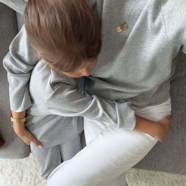 Sudadera de canalé oversize para mujer | A Basic Brand