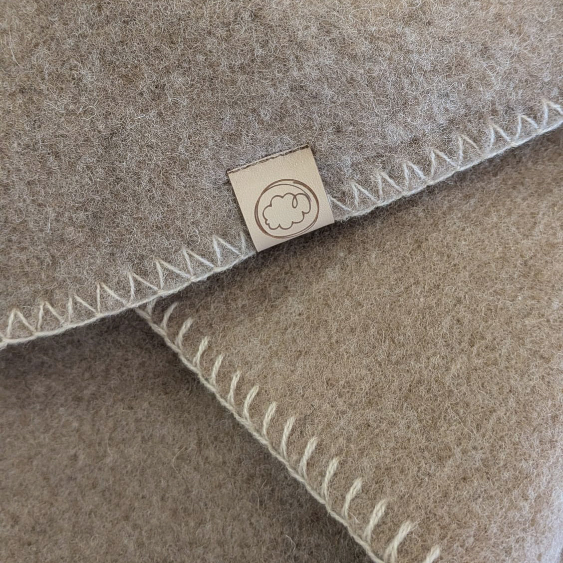 Wollen Babydeken van Zuiver Scheerwol | Felted lichte stiksel