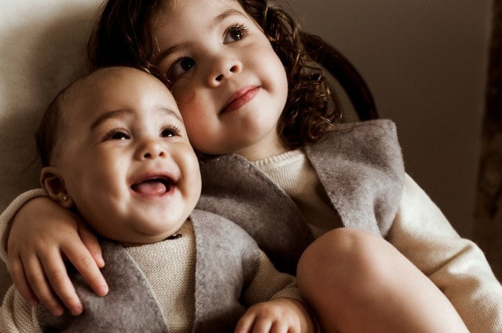 Wat trek je een baby aan? Een complete gids voor elk seizoen