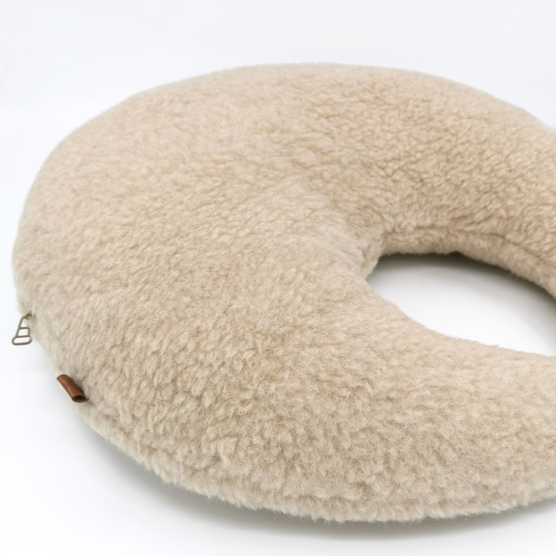 Wollen Voedingskussen voor Baby | Thumbled