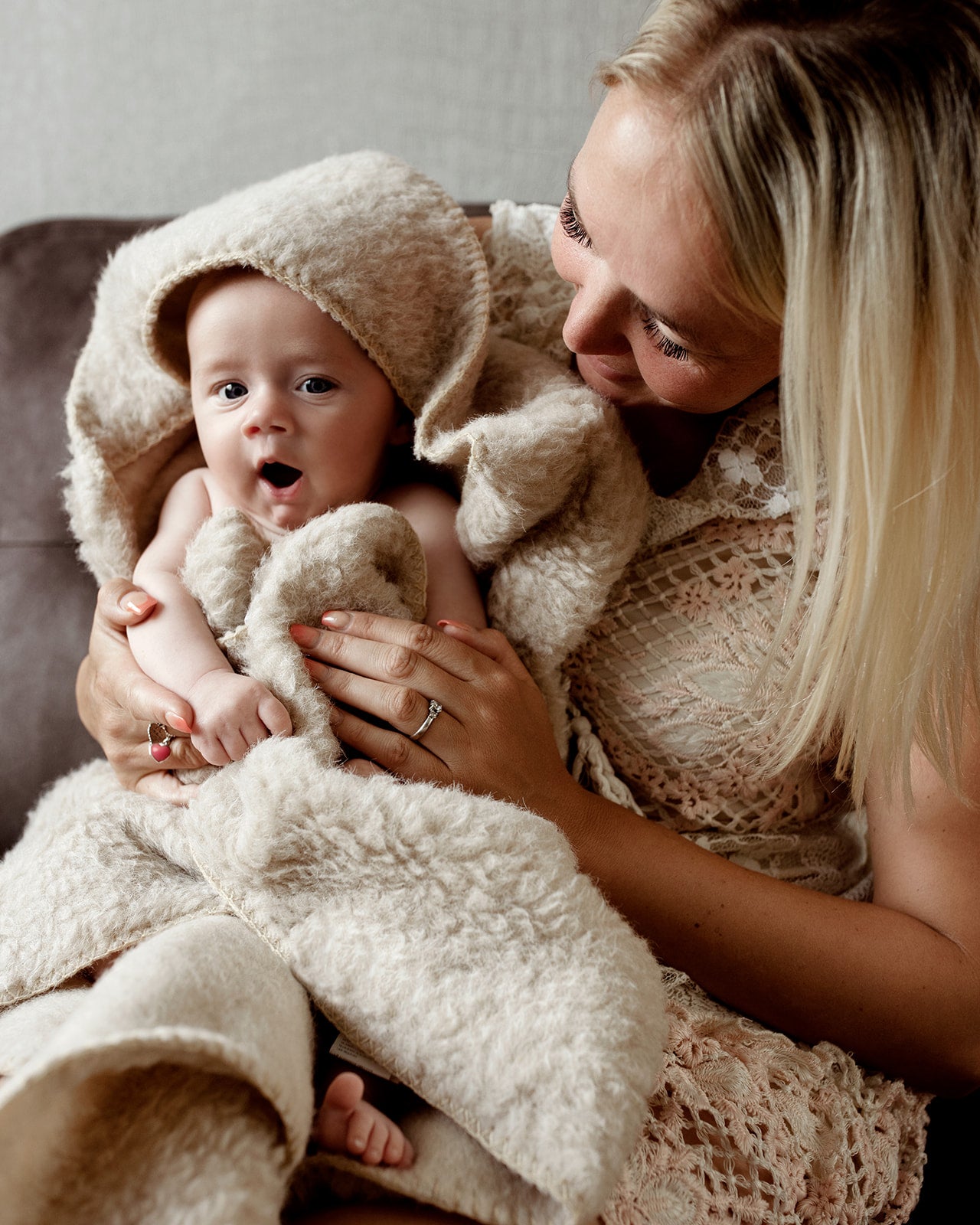 Wollen Wikkeldeken Baby met Capuchon | Thumbled