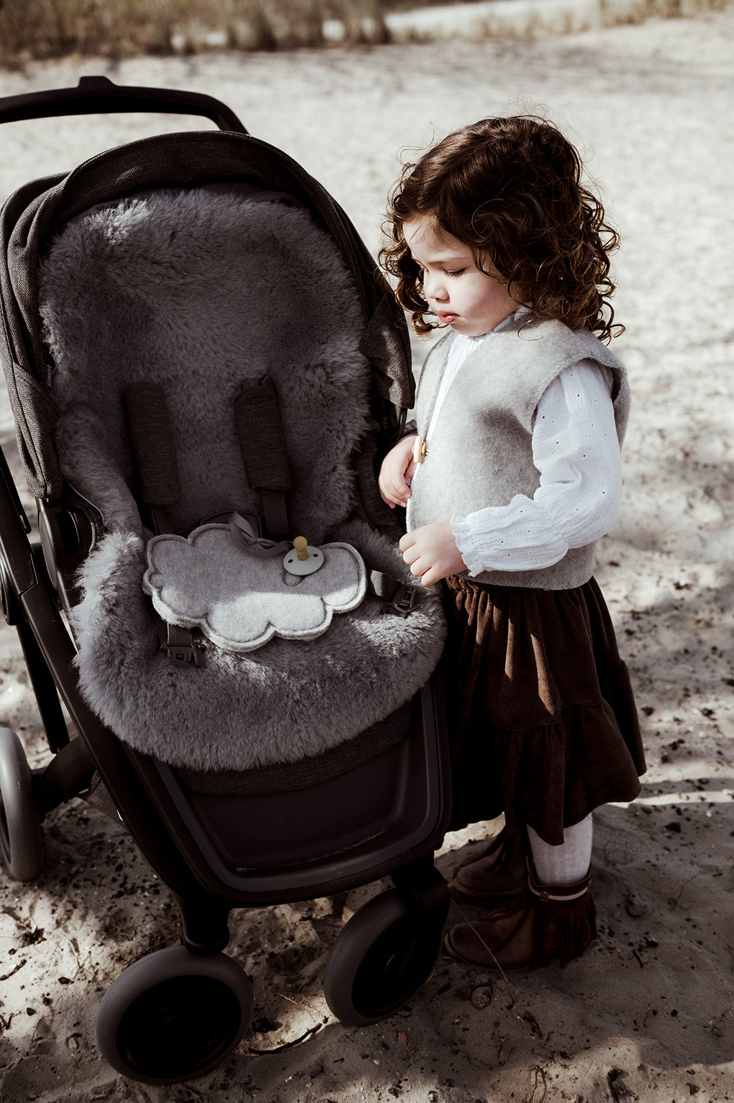 Wollen Bodywarmer Baby & Kind | Felted donkere stiksel