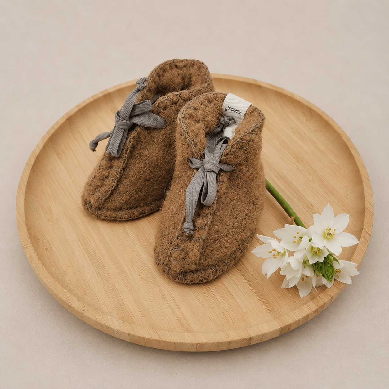 Eerste Wollen Babyslofjes | Thumbled